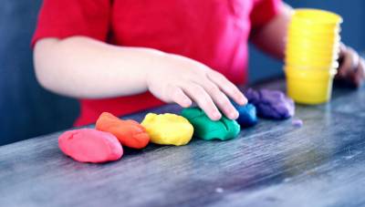 6 Actividades Creativas (y Modernas) para Celebrar el Día del Niño